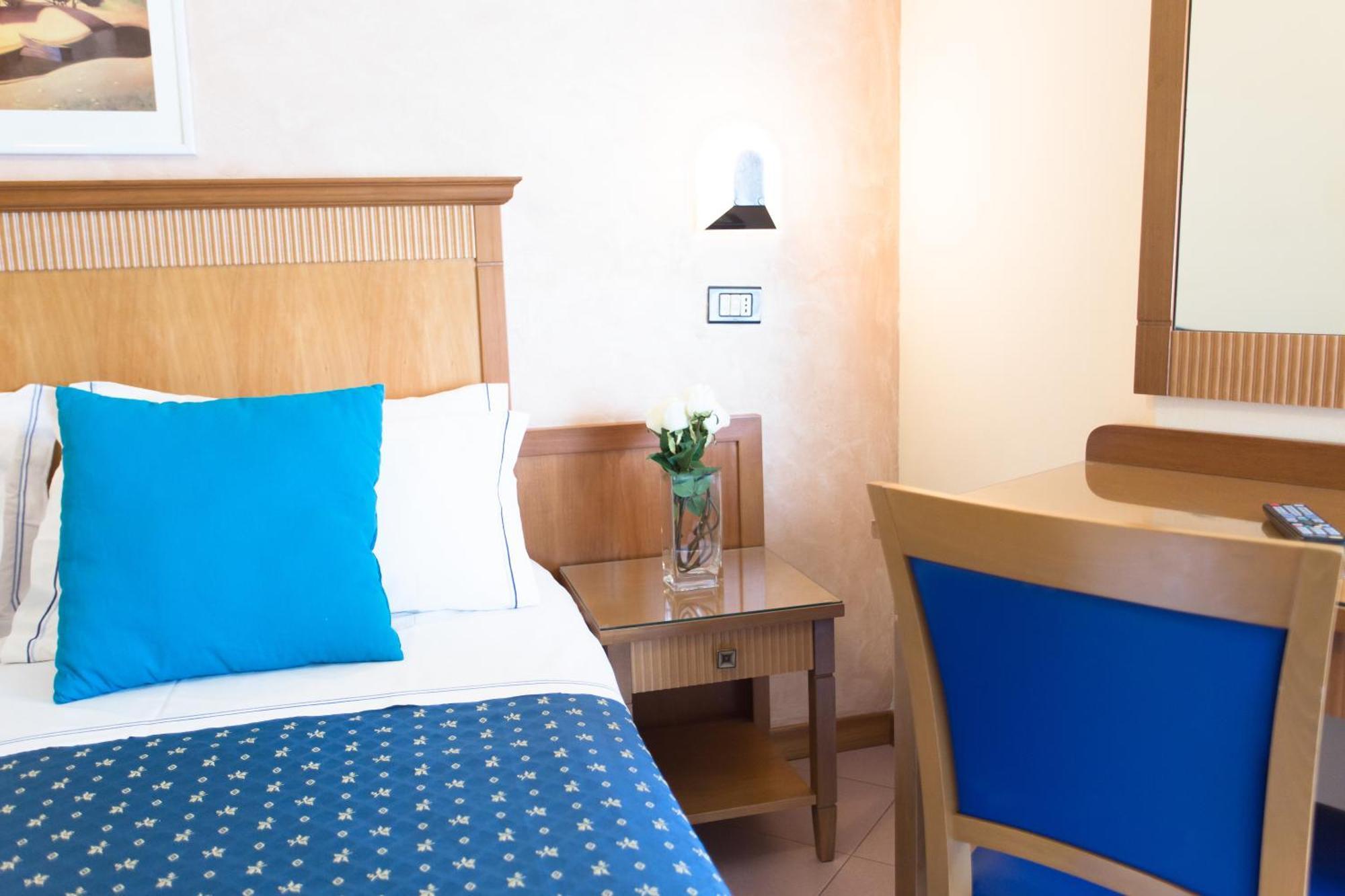 Hotel Verona Cesenatico Pokoj fotografie
